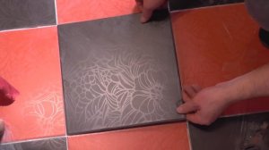 КАК ЗАМЕНИТЬ ТРЕСНУВШУЮ КЕРАМИЧЕСКУЮ ПЛИТКУ СВОИМИ РУКАМИ