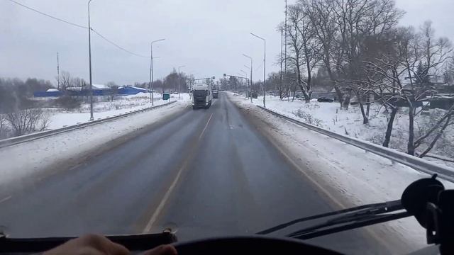 Москву завалило снегом,техники нет дворников нет,вышел чистить сам. смотреть онлайн