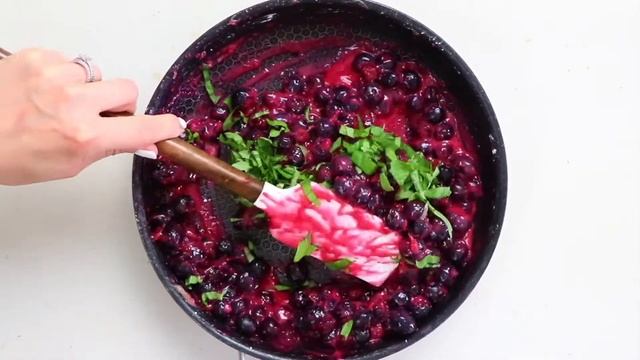 Vegan Blueberry Basil Pie смотреть онлайн