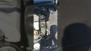 Замена жидкости ГУР W140 S300 методом вытеснения
