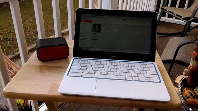 Logitech UE MINI-BOOM and HP Chromebook 11 (Front Porch) смотреть онлайн