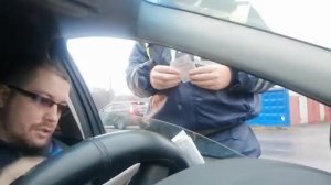ДПС Ногинск Развод на негорящие фонари_У инспектора СВОИ законы.mp4