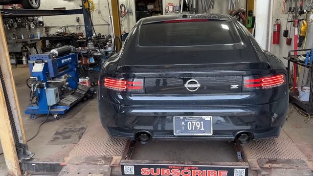 We Straight Piped a 2023 Nissan Z 3.0 Twin Turbo! смотреть онлайн