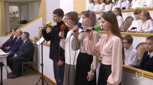 Утром на рассвете буду слушать ветер (Нежный голос) / Песня