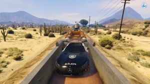 GTA 5 : POLICE LAMBORGHINI VS POLICE MERCEDES - WHICH IS BEST?