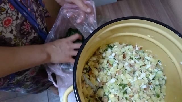 Как делать окрошку рецепт окрошки с копченой курицей