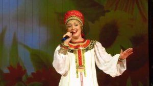 "Околица" исполняют Надежда Яхина и Людмила Весельская