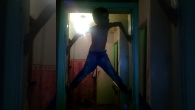 Жирный плотный мужик!!! смотреть онлайн