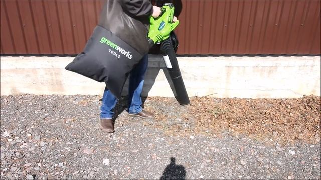 Садовый пылесос на АКБ смотреть онлайн