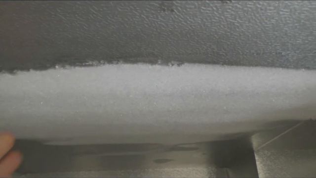 Размораживание морозильного ларя Gorenje после 6 месяцев работы. смотреть онлайн