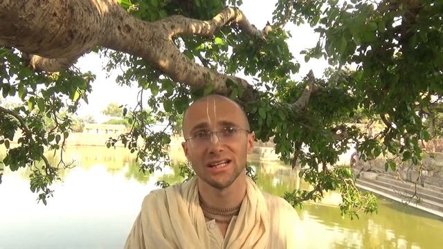 ?Суть поклонения Божествам. История Мадхавендра Пури. Сандхья-аватар д. Говардхан. 2020.04.24 смотреть онлайн