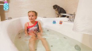 Что за ЧУДО? Рыбки для ванны и бассейна Robofish