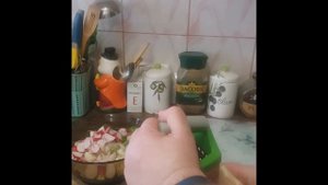 Салат из шпрот