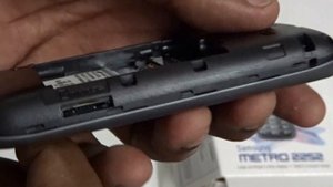 Samsung E2252 Mobile Unboxing Video