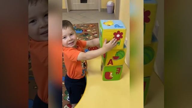 Башня из букв.mp4 смотреть онлайн