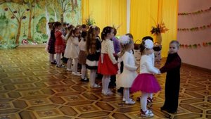 Танец "Дождик-дождик кап-кап-кап". Средняя группа № 9. Ясли-сад № 92 г. Гродно.