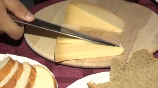 Как правильно подавать и есть козий сыр смотреть онлайн