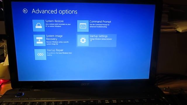 How to Enter BIOS in windows 8, 8.1 if UEFI is missing смотреть онлайн