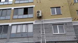 Волгоград 8-902-093-01-93 Александр Фесенко VLG134 Установка кондиционера на третьем этаже, лестниц
