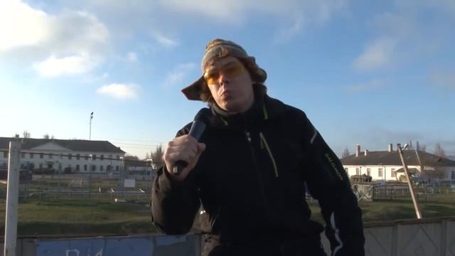 Жители #Феодосии о ситуации в #Крыму #Российский флаг над частью в #Крыму смотреть онлайн