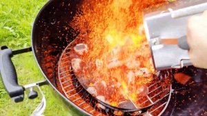 Копчёные куриные крылышки на угольном гриле Weber master touch