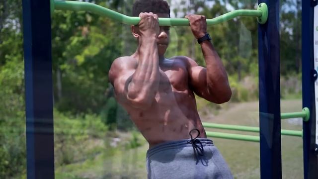 BIG Bodyweight Biceps | 3 Best Calisthenics Bicep Exercises смотреть онлайн