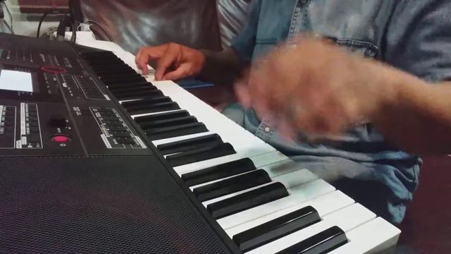 Job's father cover Can't help falling in love by Casio CTX-5000 смотреть онлайн