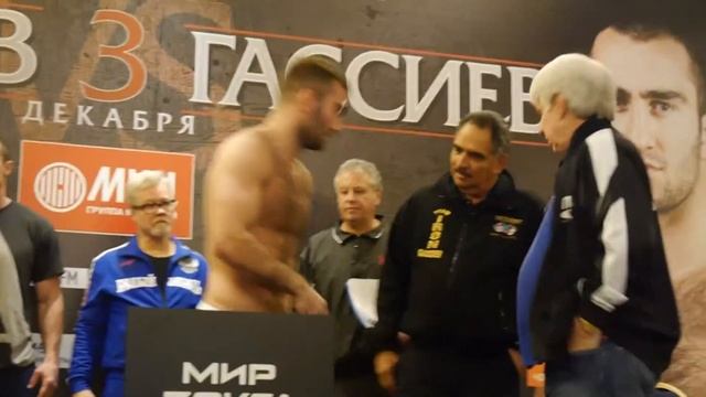 Взвешивание: Денис Лебедев - Мурат Гассиев. смотреть онлайн