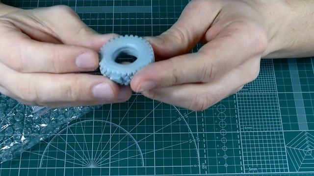 "Тайфун-К". Обзор сборных моделей фирм "Звезда" и "Takom" в 1/35 масштабе. смотреть онлайн