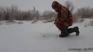 ВЫШЕЛ НА ПОСЛЕДНИЙ ЛЁД.Щука в Марте на Жерлицы.