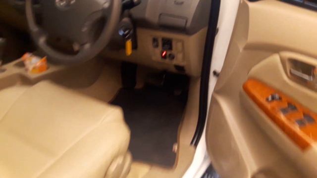 Toyota Fortuner 2.5 G A/T 1st Gen, 1st Facelift 2010 review - Indonesia смотреть онлайн