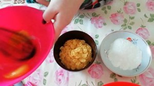 Что приготовить из курицы? Стрипсы или хрустящие ломтики в панировке из кукурузных хлопьев!