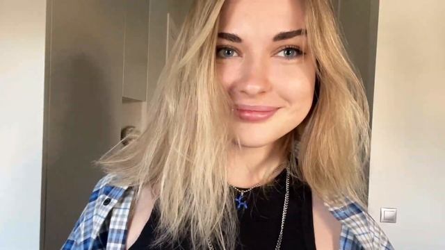 УФФФ, АРИНЯН ПОКАЗАЛА ? НА СТРИМЕ ?? смотреть онлайн