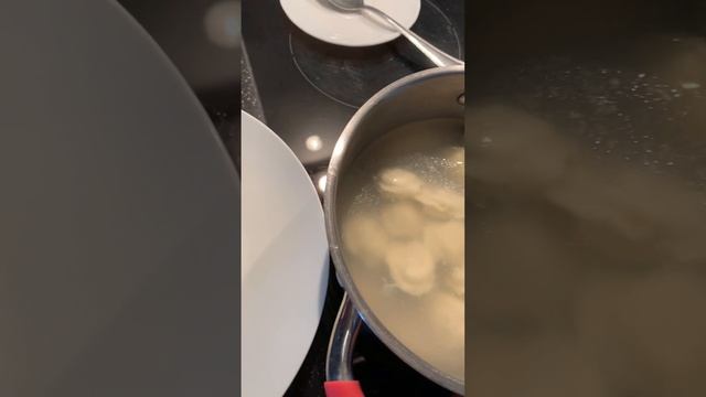 На обед-пельмешки без спешки!#еда #обед  #едимдома #едимвкусно #лайфстайлблог #блоггер #рекомендации
