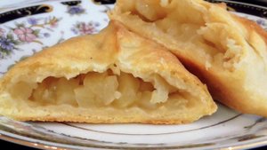 ТРЕУГОЛЬНИКИ С ЯБЛОКАМИ! ВОСХИТИТЕЛЬНАЯ ВЫПЕЧКА К ЧАЮ!☕