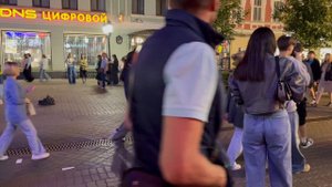 ЖИЗНЬ В КАЗАНИ/НОЧНАЯ ПРОГУЛКА ПО КАЗАНИ/ БАУМАНА КАЗАНЬ/ ПЕШЕХОДНАЯ УЛИЦА БАУМАНА