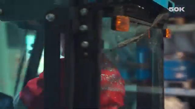 Видеорепортаж с завода минипогрузчиков РФ.Красногвардейский район Санкт-Петербурга - место рождени смотреть онлайн