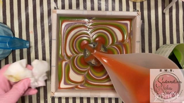 Мыло холодным способом, заливка колонна #sadovnikovams #мылоснуля #soapmaking #columnpour