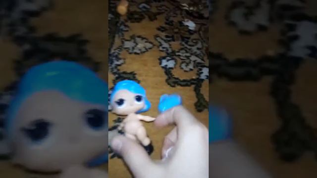 привет всем сегодня я помогаю своей сестре делать розпоковку кукалак лол смотреть онлайн