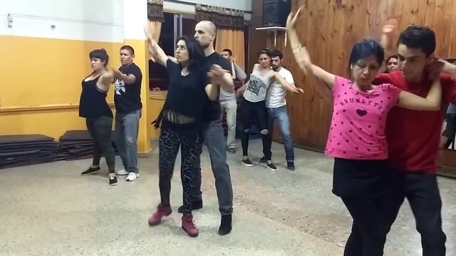 Terrible Figura de Bachata Sensual!!! смотреть онлайн