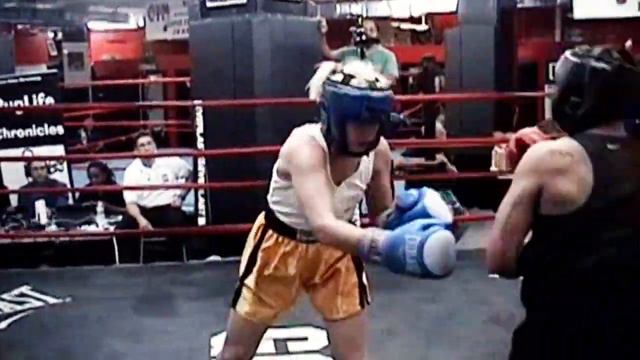 Alyssa Marsh / Meredith Berly : Gleason's Gym Boxing : 135 lb. 3 rounds смотреть онлайн