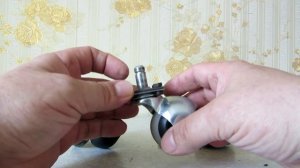Стул компьютерный.Замена колеса.Ремонт-новая идея-Computer chair Wheel Replacement Repair-new idea