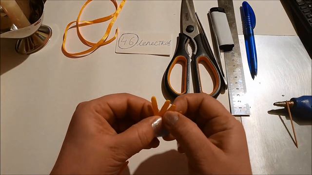 Разноцветные ромашки из атласных лент.Colorful daisies made of satin ribbons смотреть онлайн