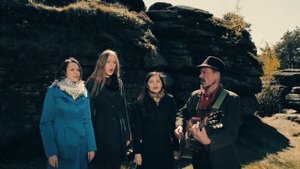 "Смуглянка" на английском в исполнении Томми Бивитта