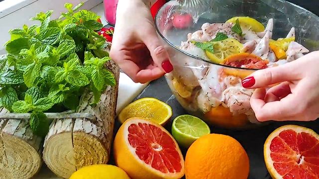 Kуриные крылышки под медовым соусом запеченные в духовке. Готовим на цитрусовом маринаде. смотреть онлайн