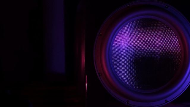 The SUB35 by Starke Sound and Why Passive Radiators Sound Amazing!