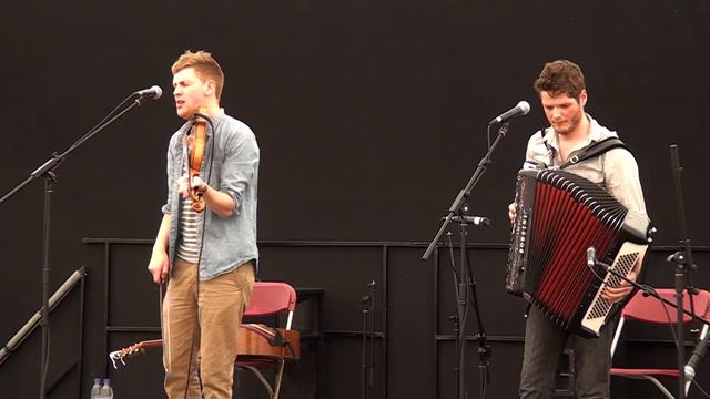 James Findlay & Alex Cumming@The Gate To Southwell Folk Festival Stage 2 смотреть онлайн