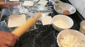 Нежнейшие конвертики из слоеного теста с горбушей.