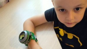 Часы омнитрикс  игрушка