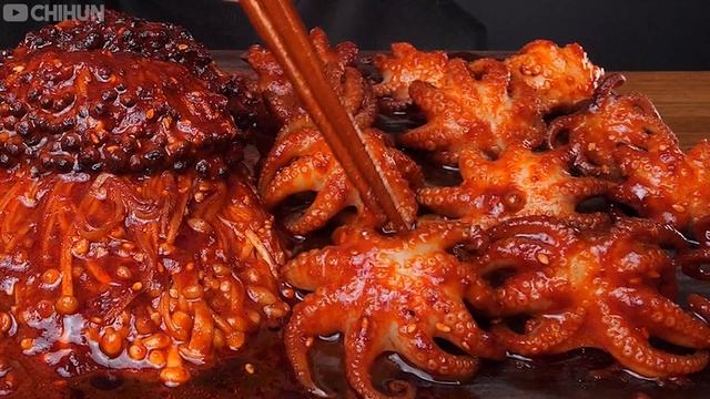 ASMR MUKBANG | SPICY OCTOPUS ? MUSHROOM BLACK BEAN NOODLE SEAFOOD BOIL 쭈꾸미 볶음 팽이버섯 진진짜라 소스 듬뿍! 먹방
